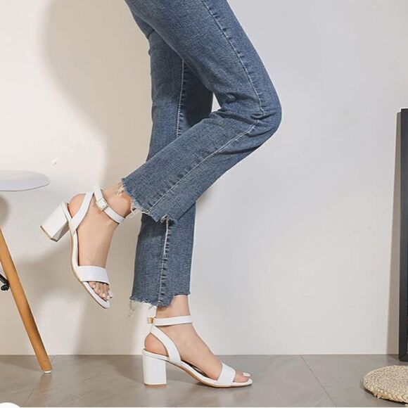 DADAWEN Open Toe Ankle Strap Low Block Chunky Heeled Sandal Wedding Bridal Pumps - Picture 1 of 9